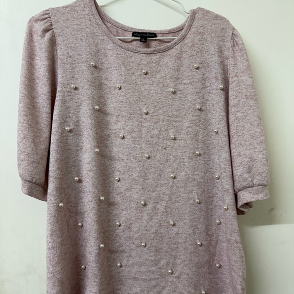 Elegant Pink Blouse with Pearl Accents - Picture 1 of 10